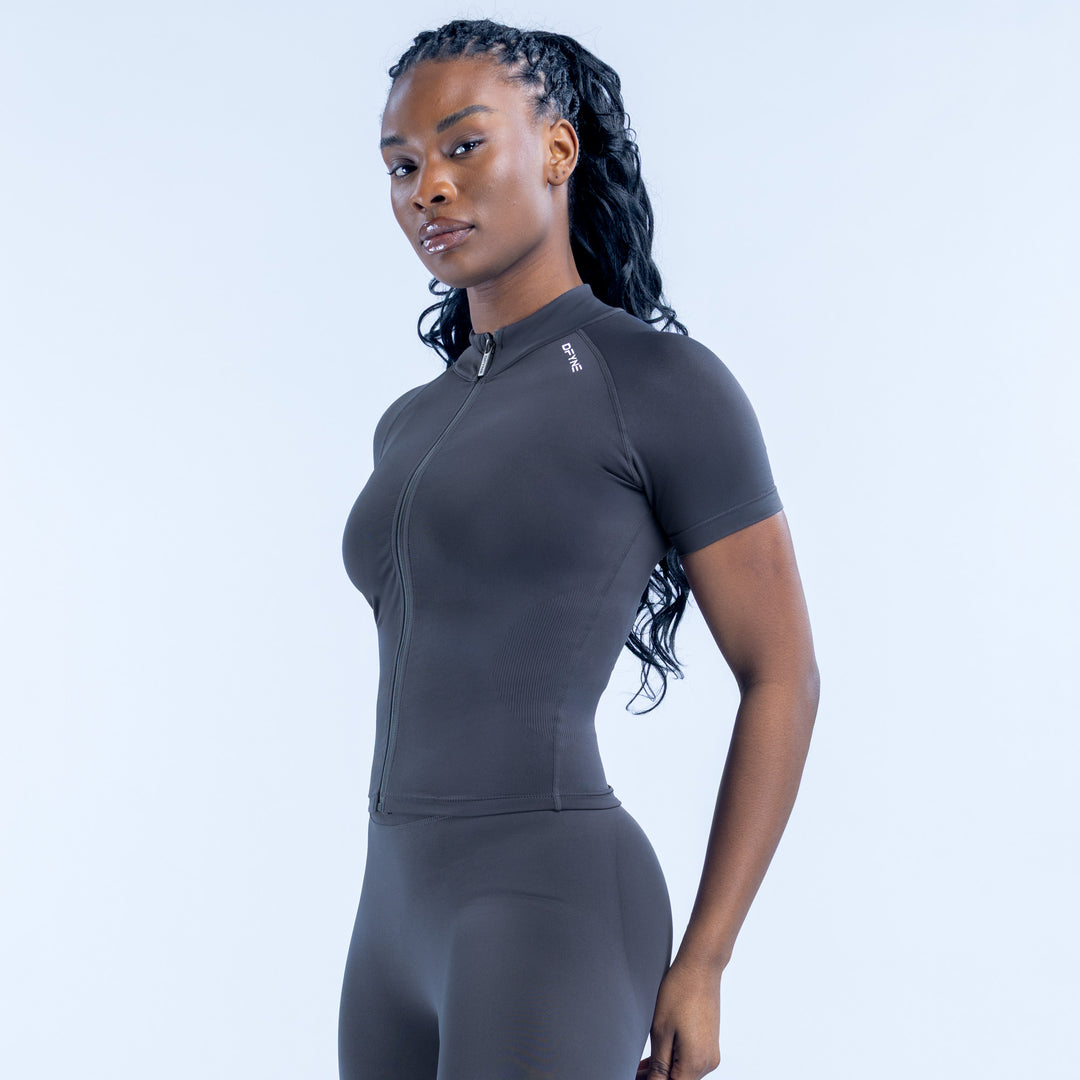 Dynamic Short Sleeve Zippy