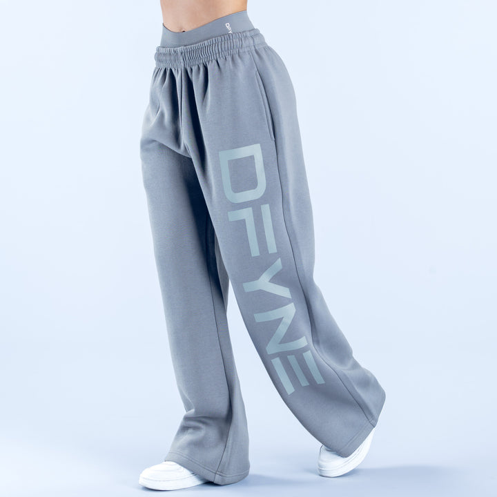 Signature Wide Leg Jogger